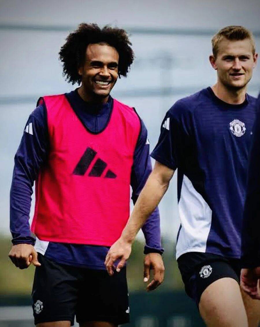 曼联战富勒姆一人伤愈复出！卡里克官宣多古伤情，德里赫特仍缺阵